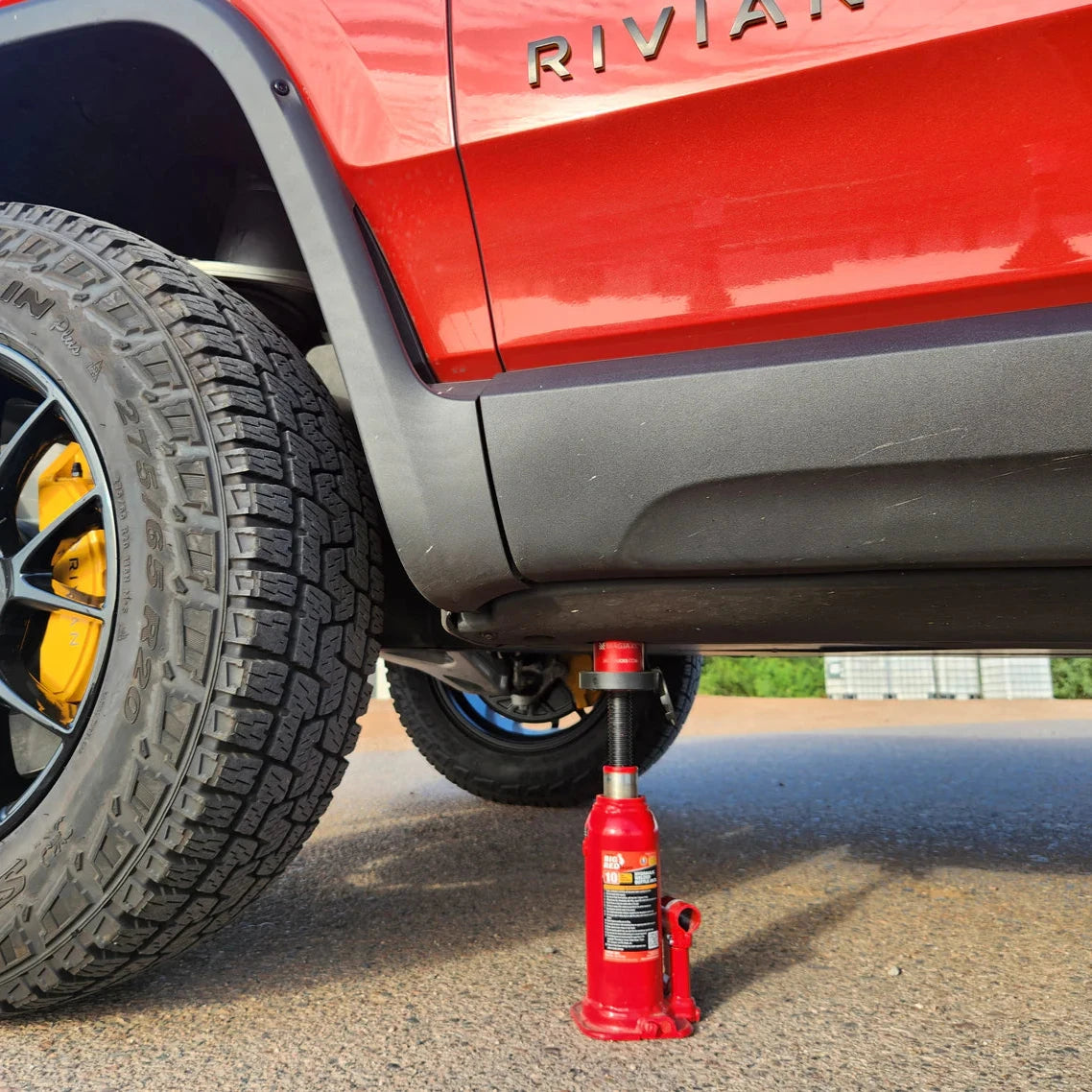 Jack Puck for Rivian R1T and R1S with bottle jack