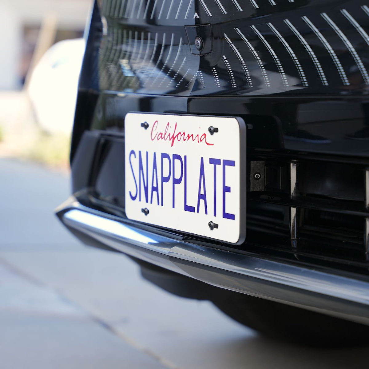 Cadillac LYRIQ Front License Plate Bracket (SnapPlate) – EveryAmp